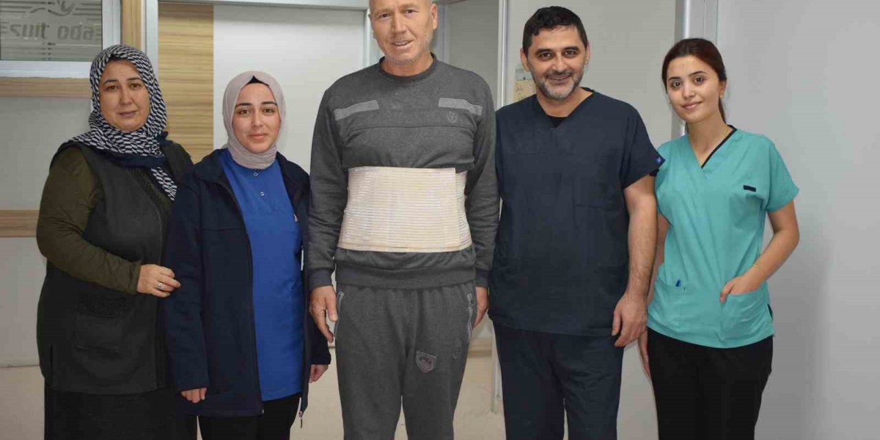 Kanser hastasına ince bağırsağından mide yapıldı