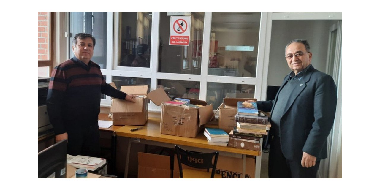 Tavşanlı MYO’ya 450 kitap bağışı