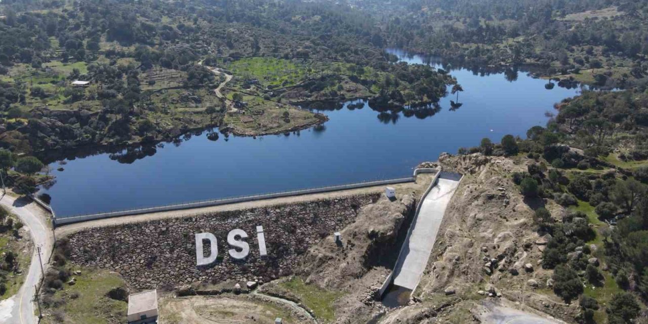 Karpuzlu Şenköy Göleti doldu, fazla su tahliye ediliyor