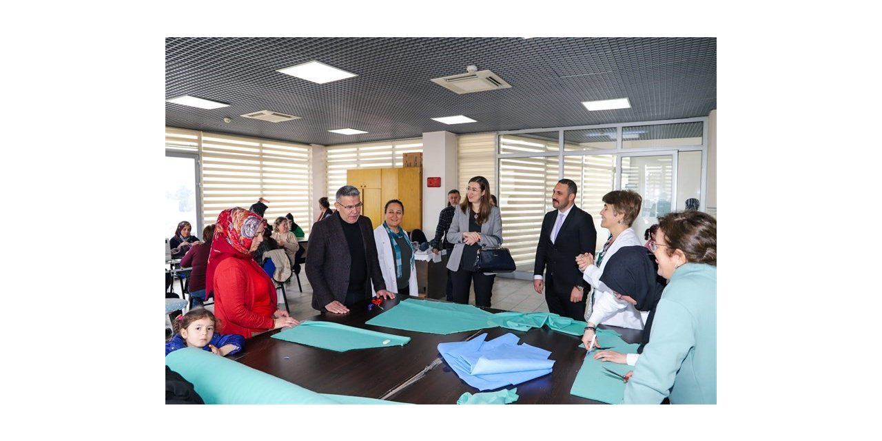 Kaymakam Polat ve Başkan Güler kadınların çalışmalarını yerinde inceledi