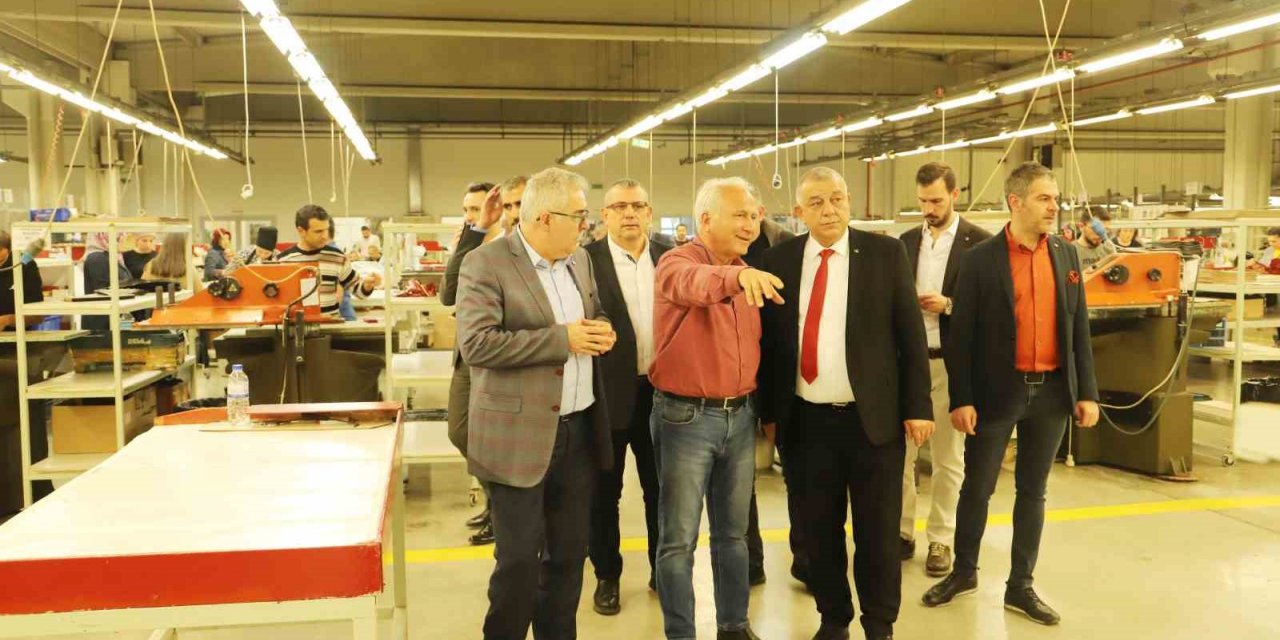 Sanayicileri yerinde dinlediler