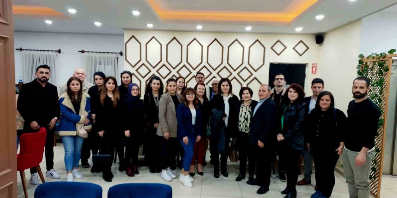 YEGEMLİ öğretmenler istişare toplantısında buluştu