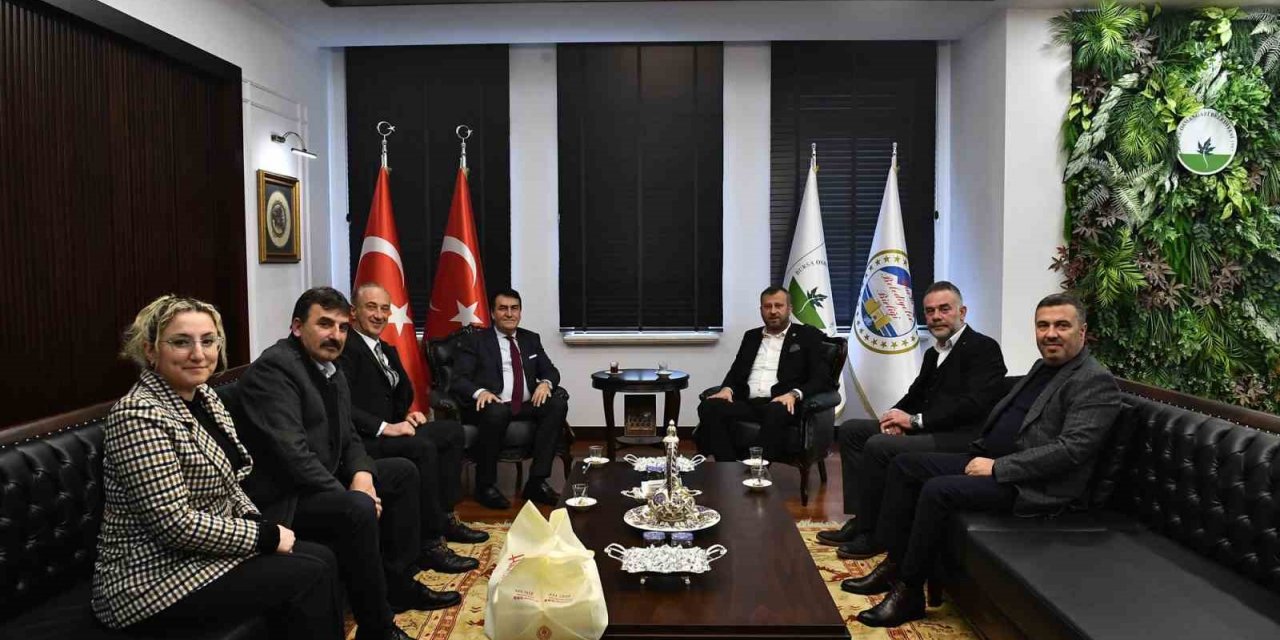 Dündar: “Çarşı esnafı AVM’lere karşı güçleniyor”