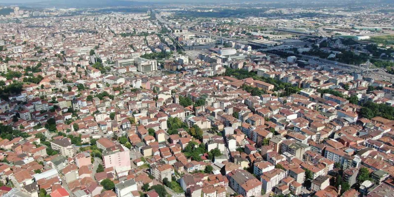 Uzmanı açıkladı: "Kocaeli’de 1999 depremi sonrası ağır hasarlı bina sayısı çok azaldı"