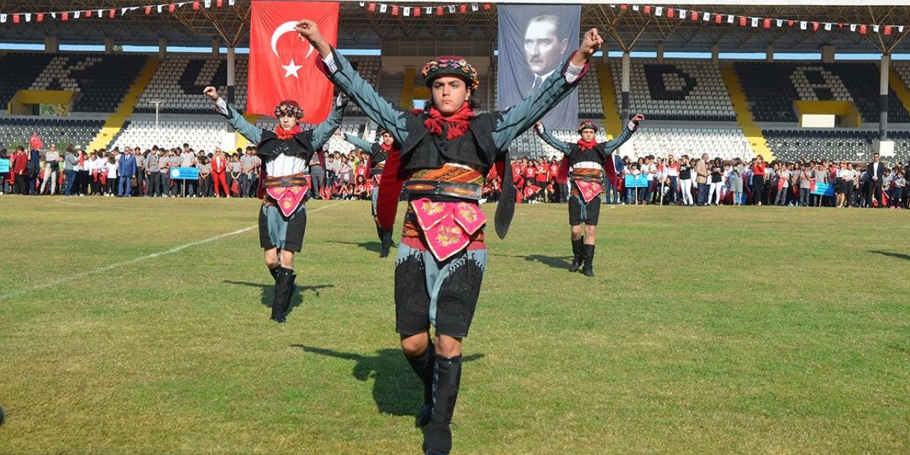 Kuşadası Belediyesi Halk Dansları Akademisi Kuruyor
