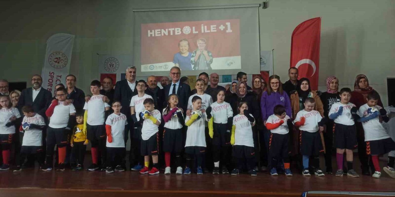 ‘Hentbol ile +1’ projesinin lansmanı yapıldı