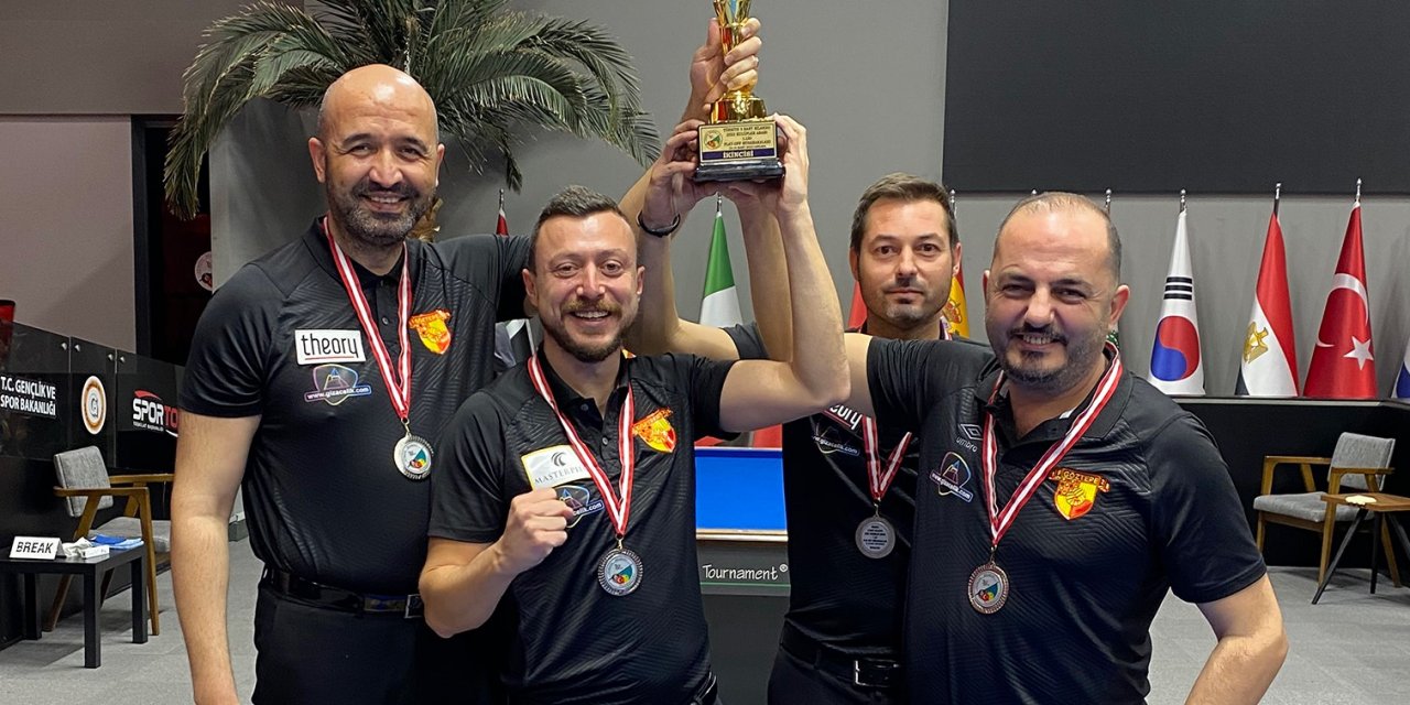 Göztepe’nin bilardo takımı Türkiye ikincisi oldu