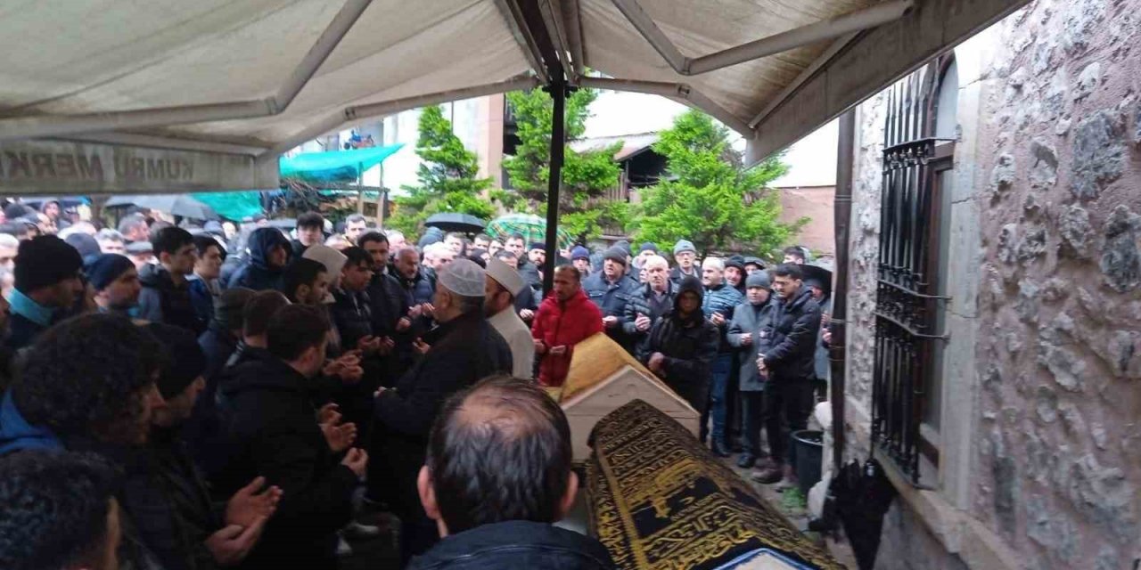 Trafik kazasında hayatını kaybeden sürücü Ordu’da toprağa verildi