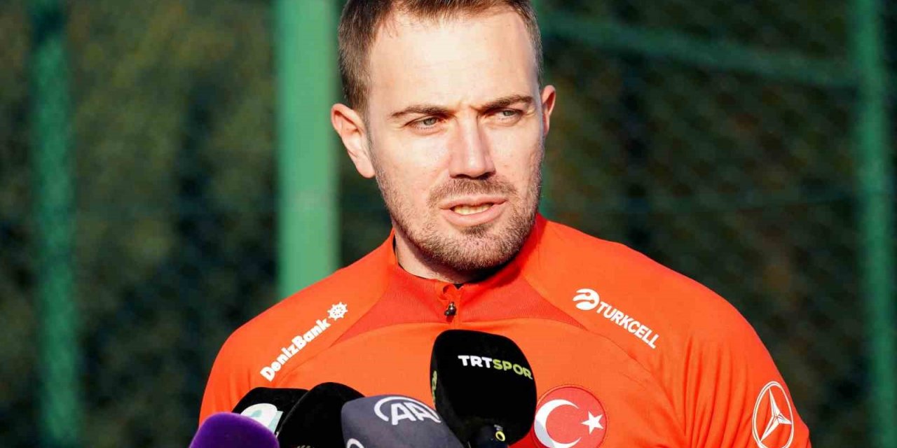 Mert Günok: “Takım olarak hedefimiz Almanya”