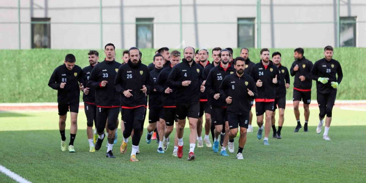 Lider Aliağaspor FK, Çeşme Belediyespor maçına hazırlanıyor