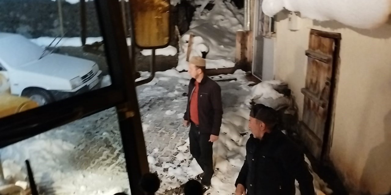 Sivas’ta bazı köy yolları ulaşıma kapandı