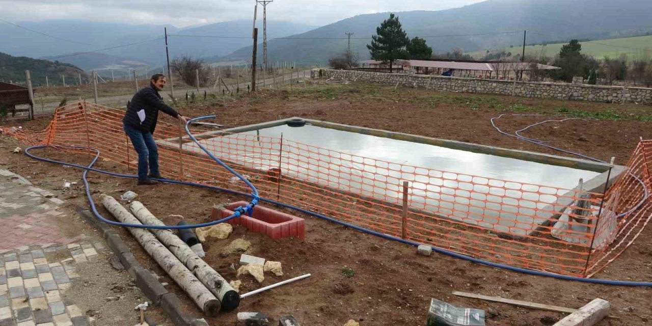 ‘İçme suyu yetersizliği’ iddiasıyla evine su bağlatamayan vatandaş yardım bekliyor