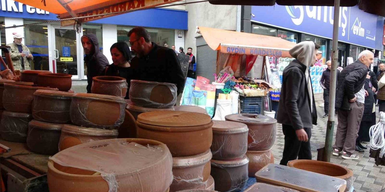 Ramazan telaşı başladı, güvece rağbet arttı