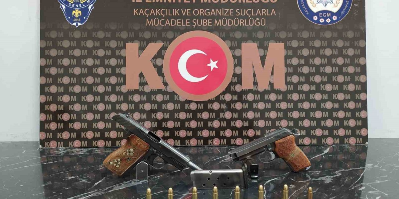 Kütahya’da yasa dışı silah ticareti yaptıkları iddiasıyla 5 şüpheli gözaltına alındı