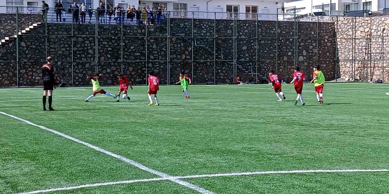 Elazığ’da Küçükler Futbol Şampiyonası başladı