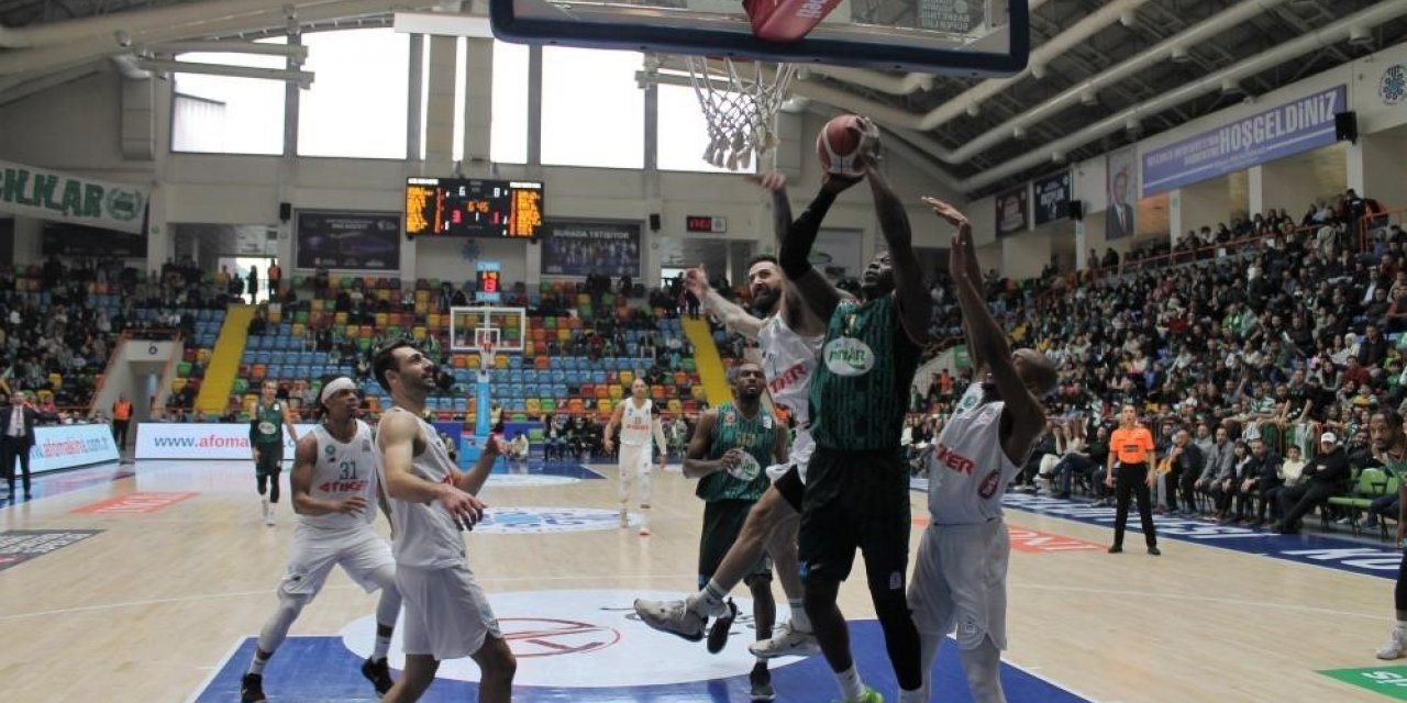 Pınar Karşıyakalı Delgado, ribauntta zirveye oynuyor