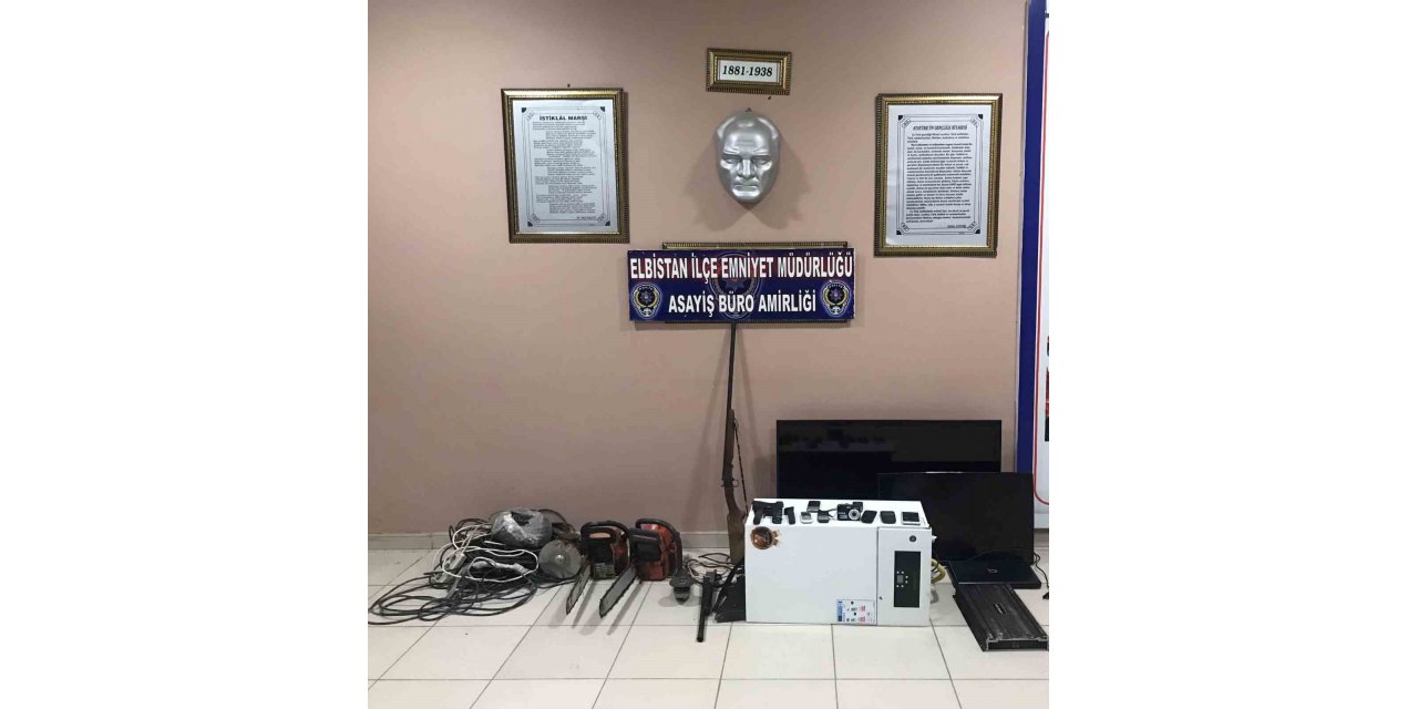 Evlerden çaldıkları malzemeleri çadırda istifleyen 3 şüpheli tutuklandı