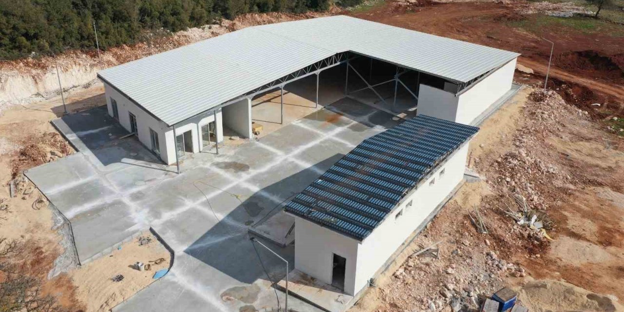 Kaş’ta Sıfır Atık tesisinin yapımında sona gelindi