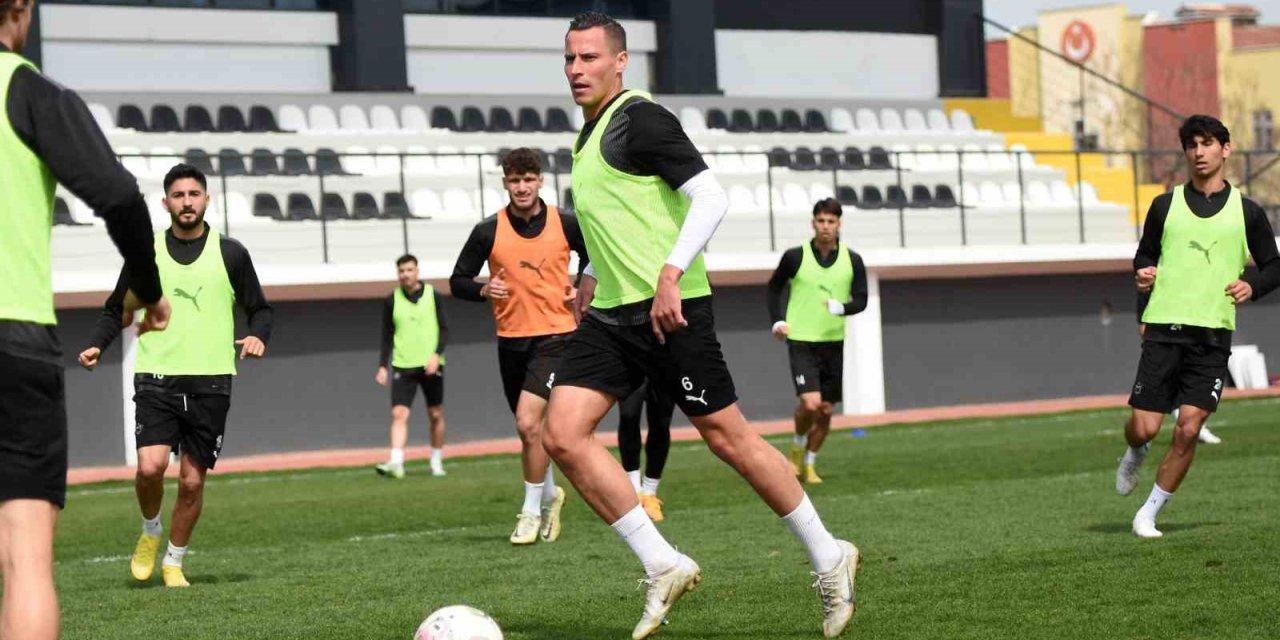 Manisa FK’da Altay maçı hazırlıkları başladı