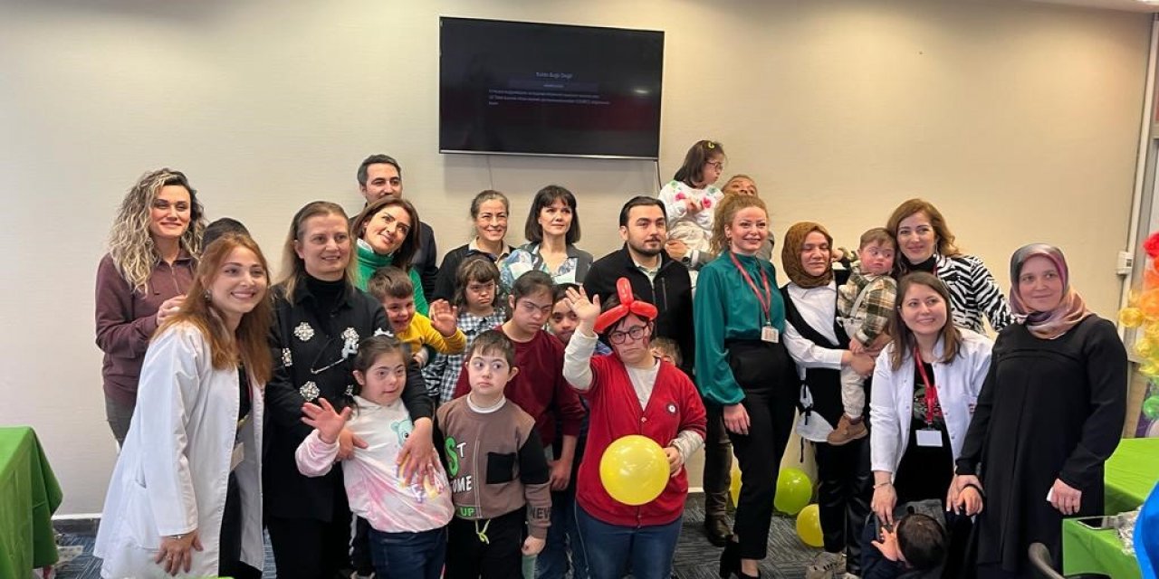 Down sendromlu çocuklar kahvaltıda buluştu