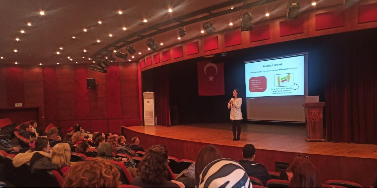 Nazilli Devlet Hastanesi personeline iletişim semineri verildi