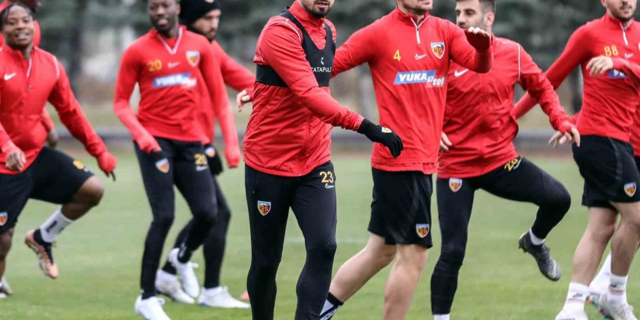 Kayserispor, hazırlık maçı gelirini depremzedelere bağışlayacak