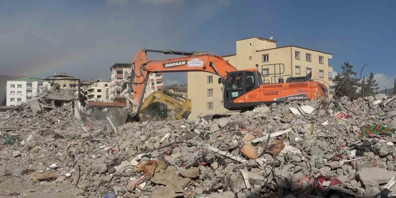 İslahiye’de yıkılan binalara ilişkin soruşturmada 1 şüpheli yakalandı