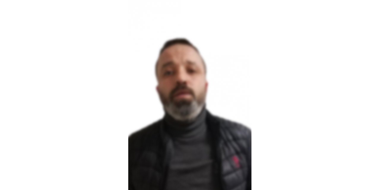 Bağcılar’da dehşet anları kamerada: Borcunu almak için silahına sarılıp öldürmekle tehdit etti