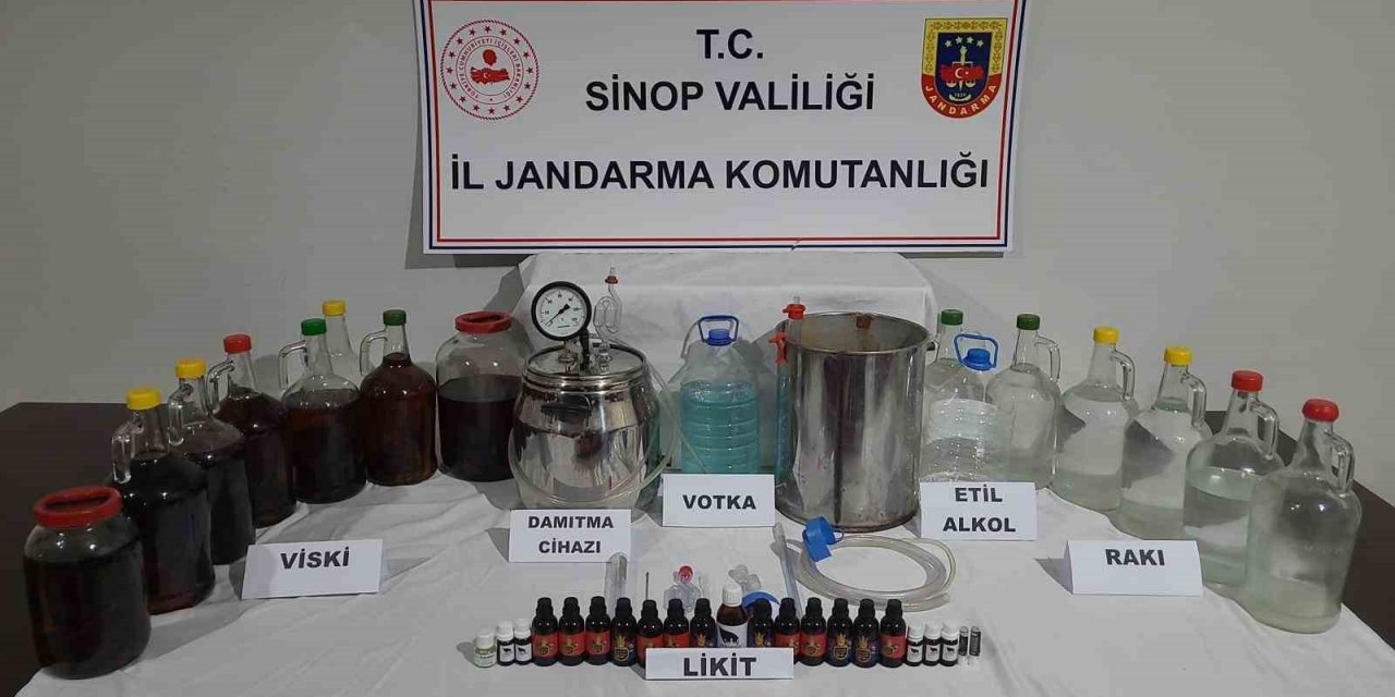 Sinop’ta 62,5 litre ev yapımı alkol ele geçirildi
