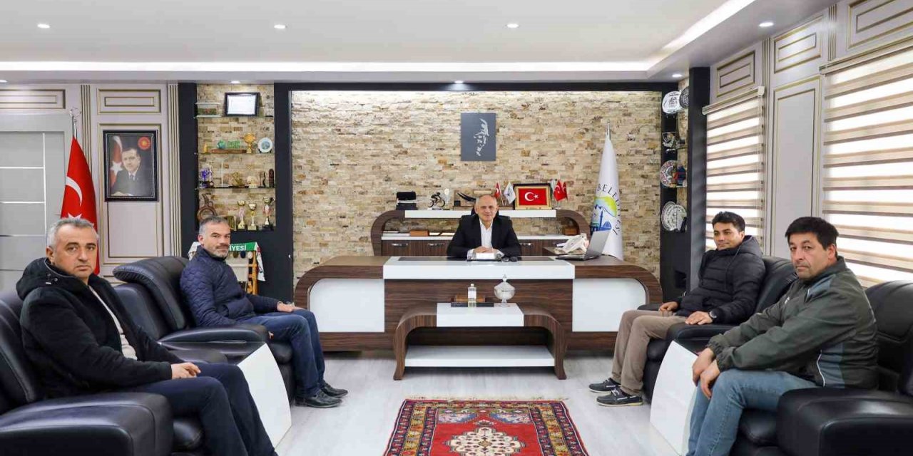 Başkan Öztürk EYT’den faydalanan personelleriyle vedalaştı