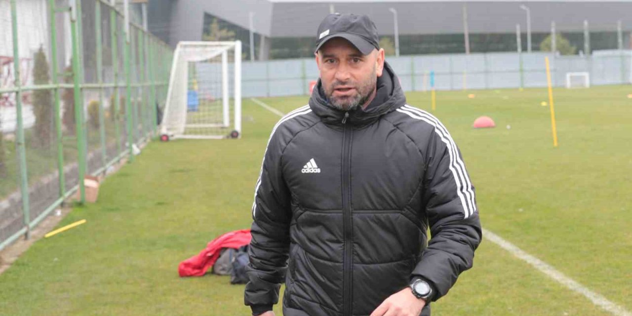 Boluspor Teknik Direktörü Muzaffer Bilazer: “Play-off’ta kontrolü geri almak istiyoruz”