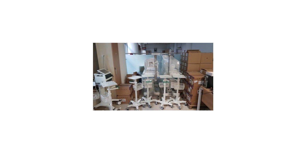 Düzce Kadın Doğum Çocuk Hastanesi tıbbi cihazlarına kavuştu