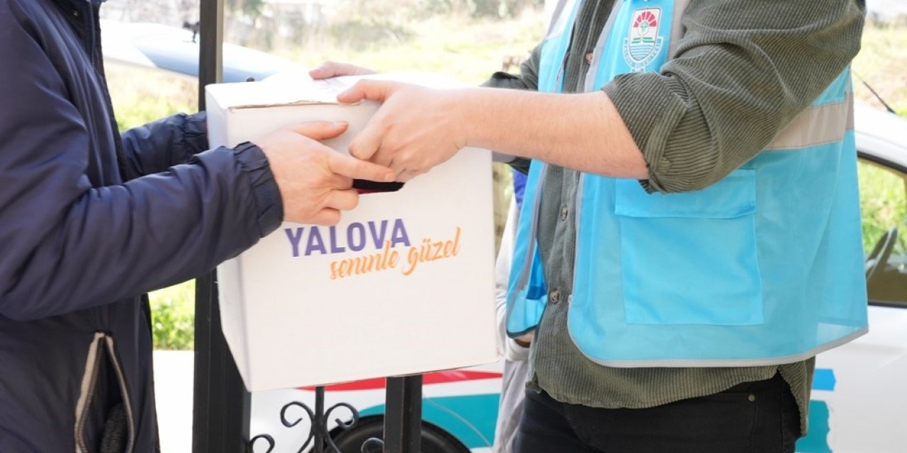 Yalova Belediyesi’nden ihtiyaç sahiplerine erzak kolisi desteği