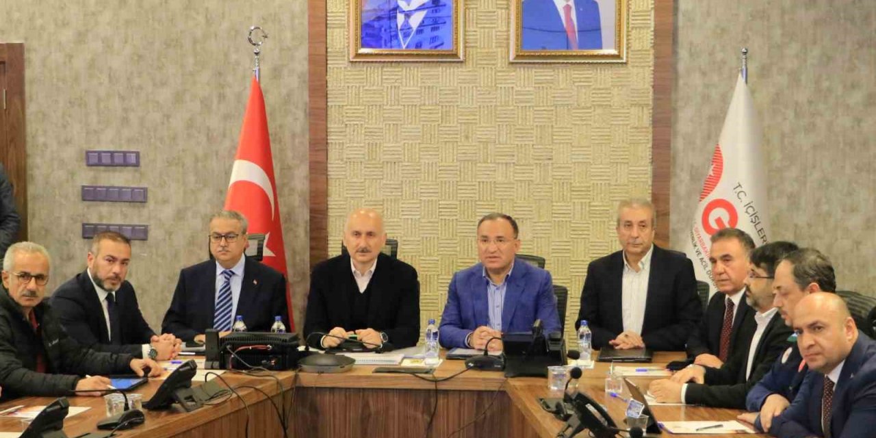 İki bakan Diyarbakır’da açıklamalarda bulundu