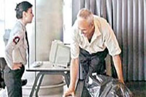 X-ray'de ötmeyen kemer ürettildi