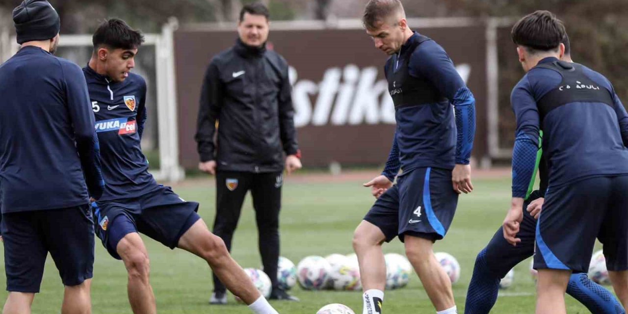 Kayserispor, İstanbul yolcusu