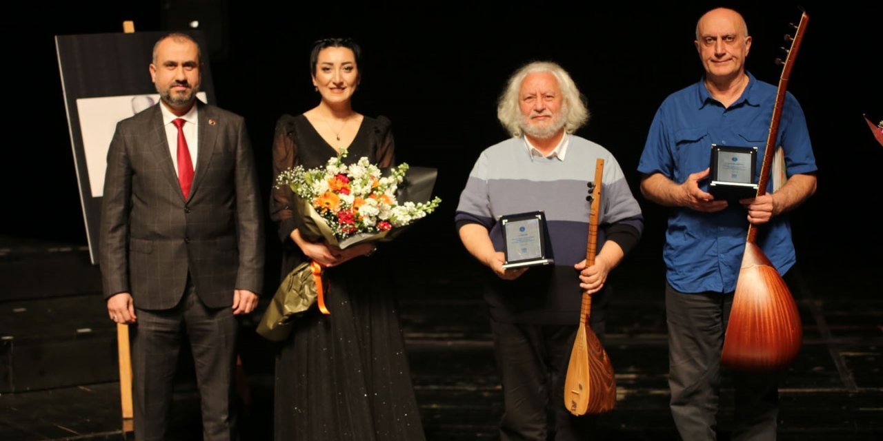 Aşık Veysel, eserleriyle Bursa’da anıldı