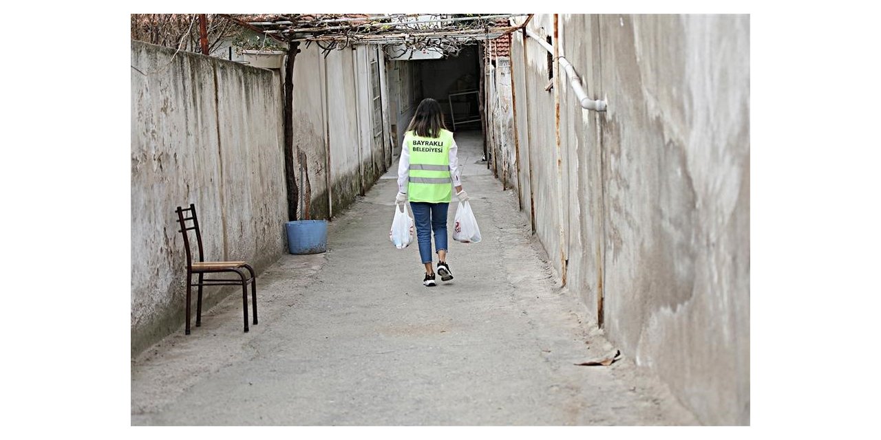 Bayraklı Belediyesinden 12 bin kişiye iftar menüsü