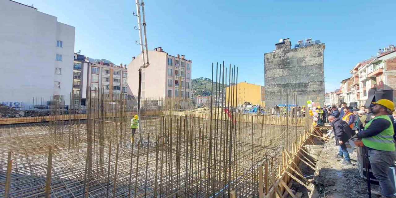 Büyük sel afetinde yıkılan müftülük binasının temeli yeniden atıldı