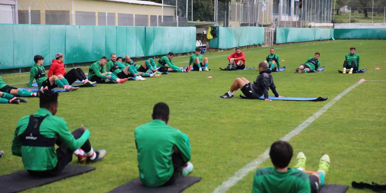 İsmet Taşdemir: "Galibiyet serisine başlarsak o zaman istediğimiz şeyler olabilir"