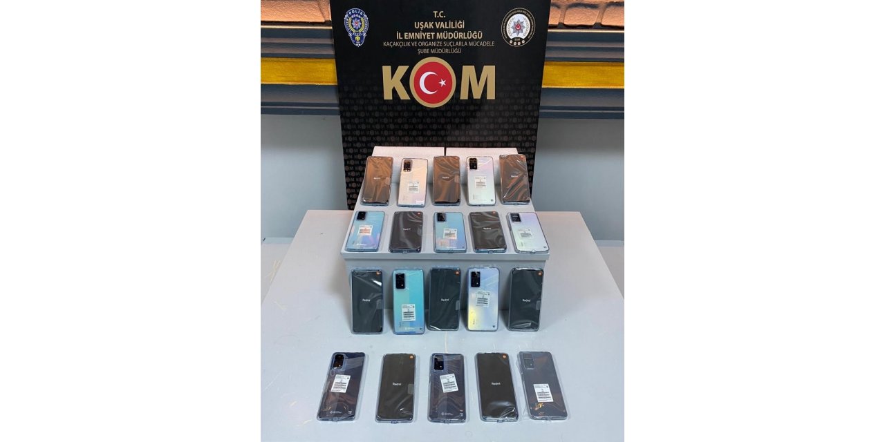 Kaçak 20 cep telefonu ele geçirildi