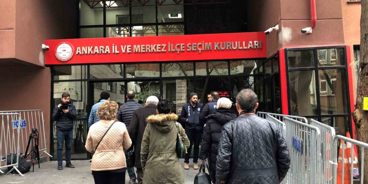 Cumhurbaşkanı adaylarından 11’i için 100 bin imza süreci devam ediyor