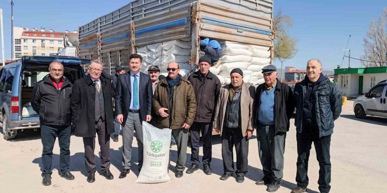 Eskişehir’deki 202 arıcıya 60 bin 100 kilogram şeker desteği