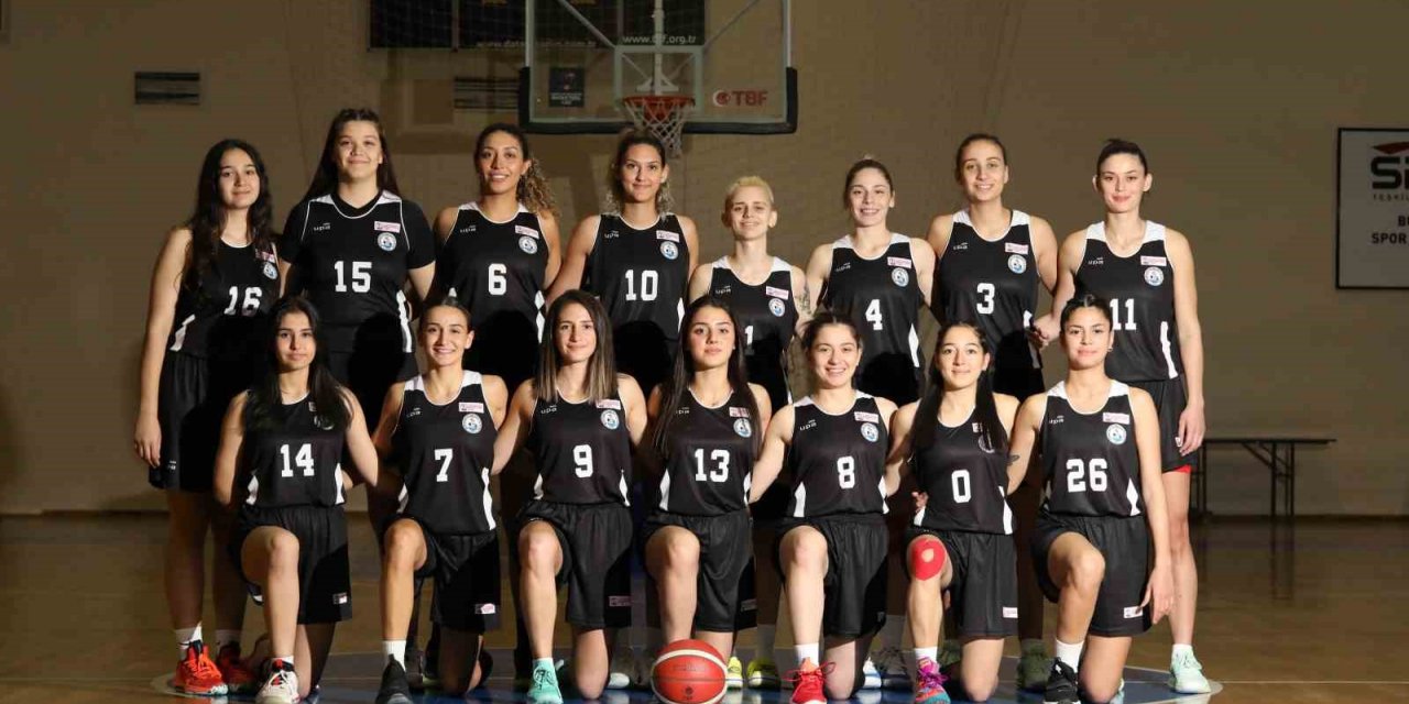 1.lig yolunda Körfezin İncilerine taraftar desteği