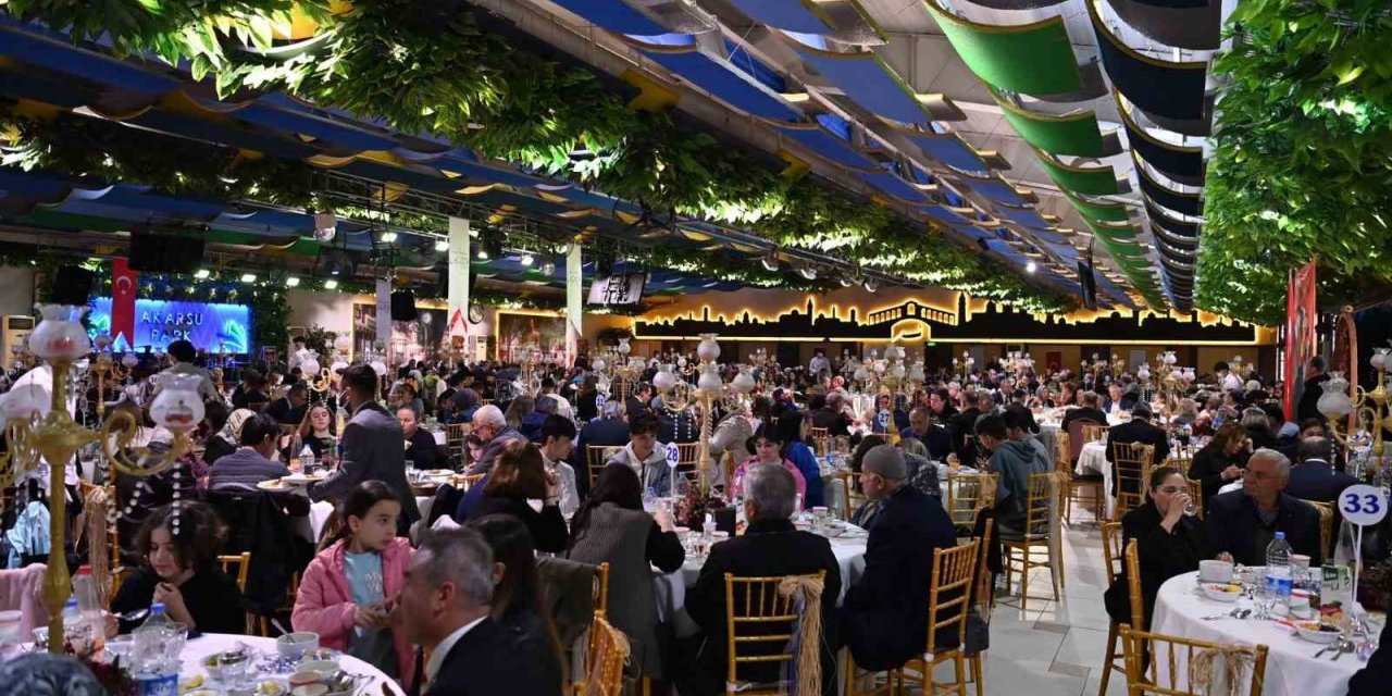 Vali Aksoy, Şehit Aileleri ve Gaziler ile iftar programında bir araya geldi