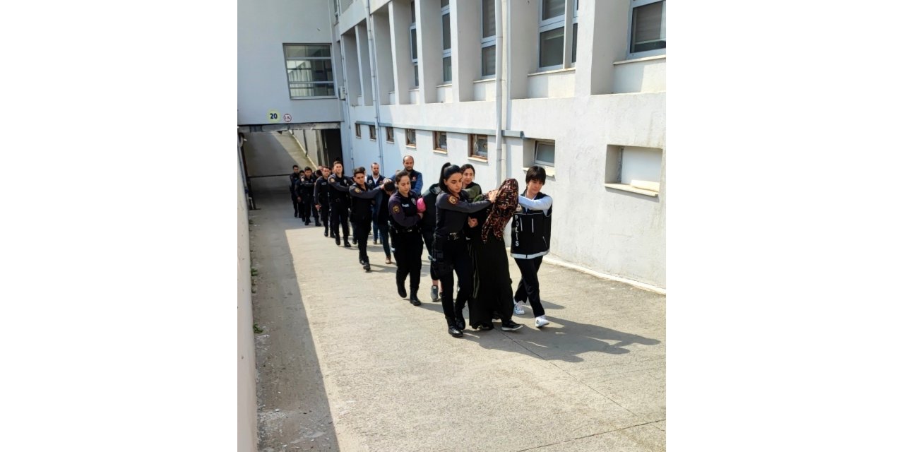 Kökünü Kurutma Operasyonu’nda 9 ’torbacı’ adliyeye sevk edildi