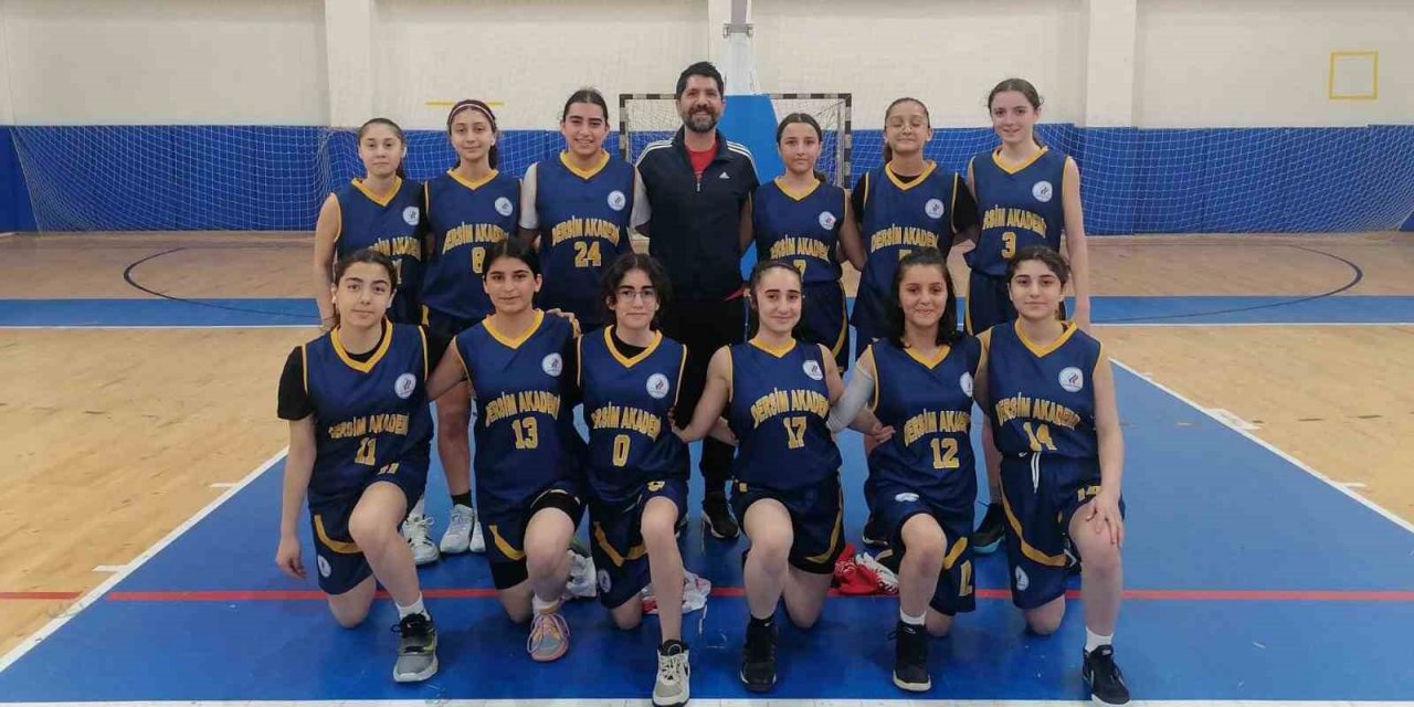 Tunceli basketbol kız takımı Türkiye yarı finallerinde