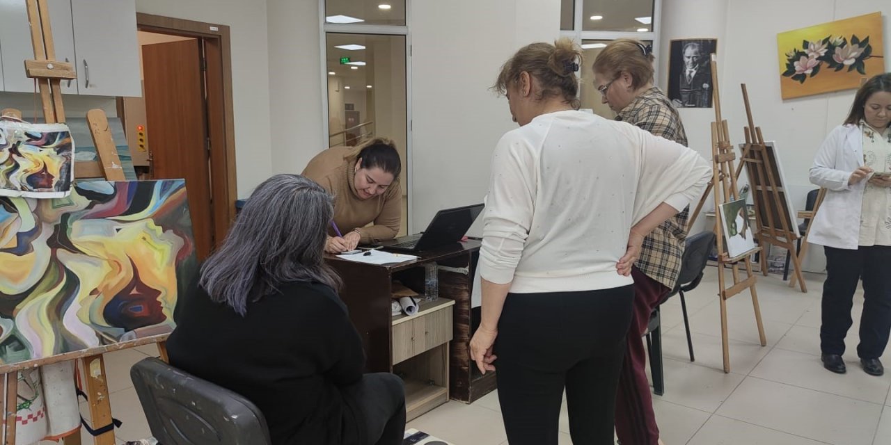 Kadınlara erken teşhisin önemi anlatıldı