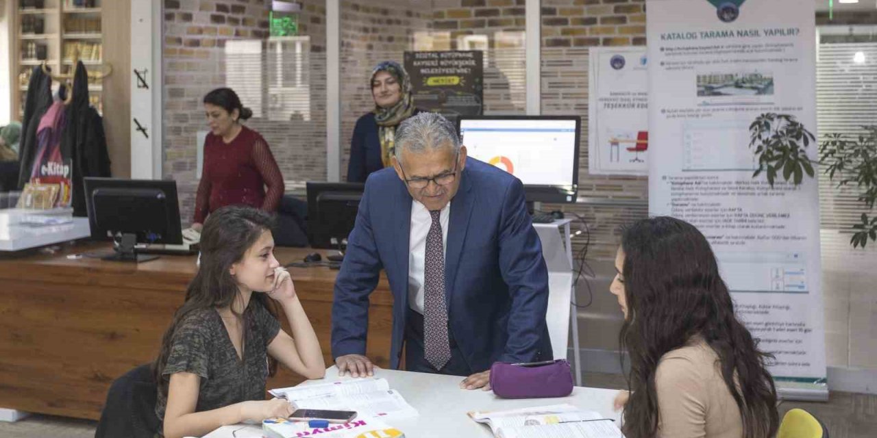 Büyükşehir kütüphaneleri ilk 3 ayda 700 bin ziyaretçi ağırladı