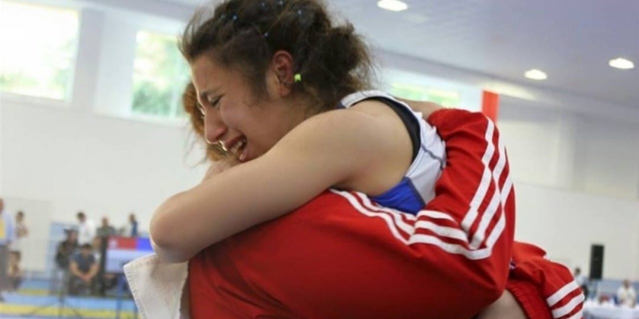 Milli güreşçi Cansu Yılmaz, enkaz altındaki 17 saatini anlattı